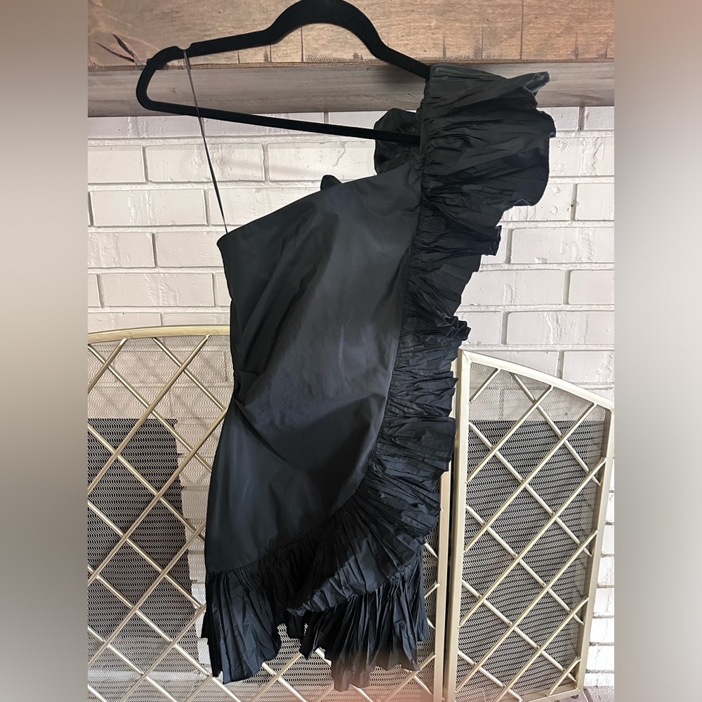 Zara One shoulder mini black dress